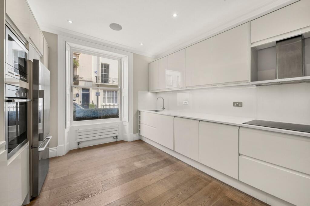 House in London - View 3