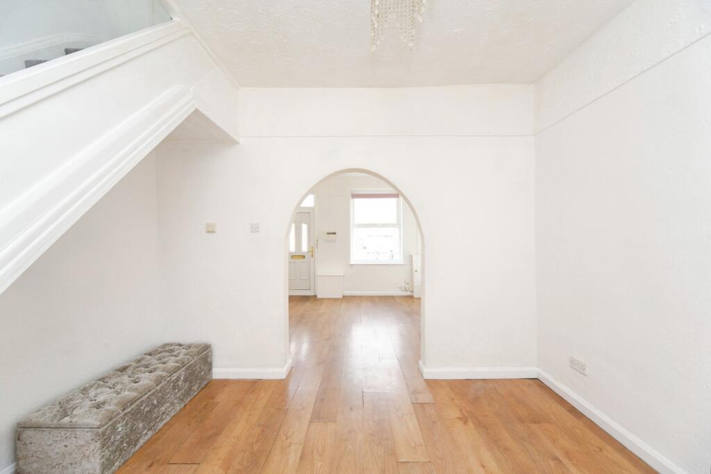 House in Wirral, Liverpool City Region - View 5