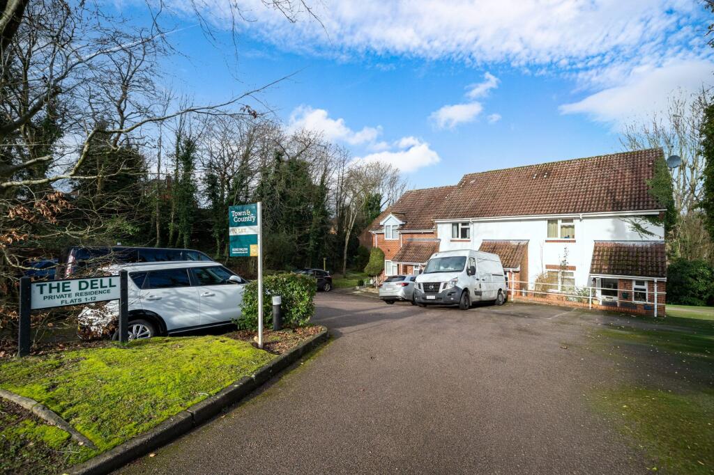 Main image of property: Pickford Road, Markyate, AL3