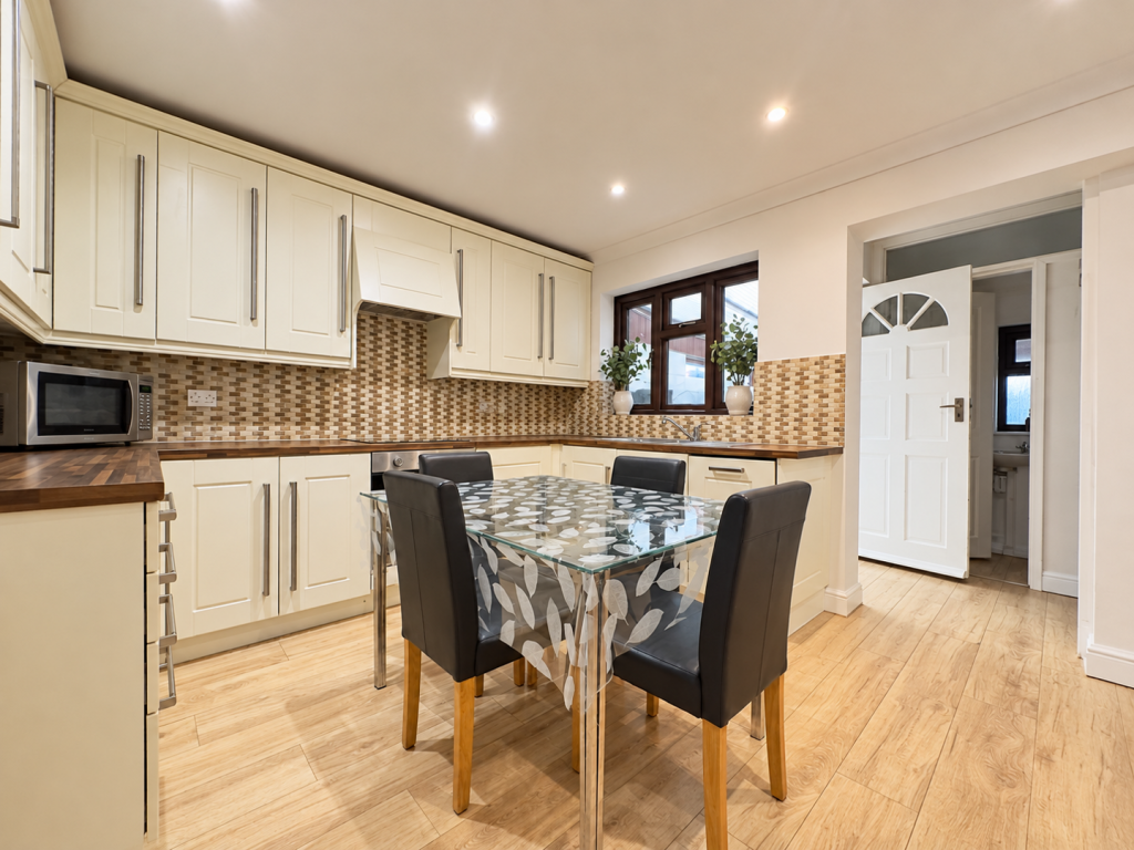House in Broxbourne, Churchgate - View 3