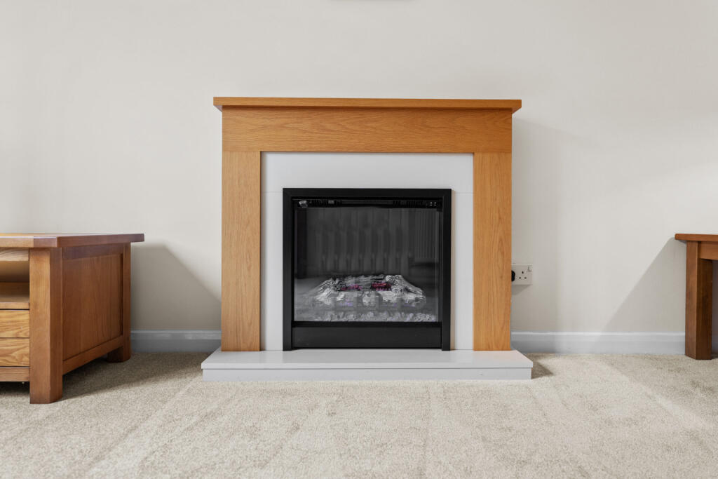 Apartment in Clarkston, Riverside, Netherlee - View 3