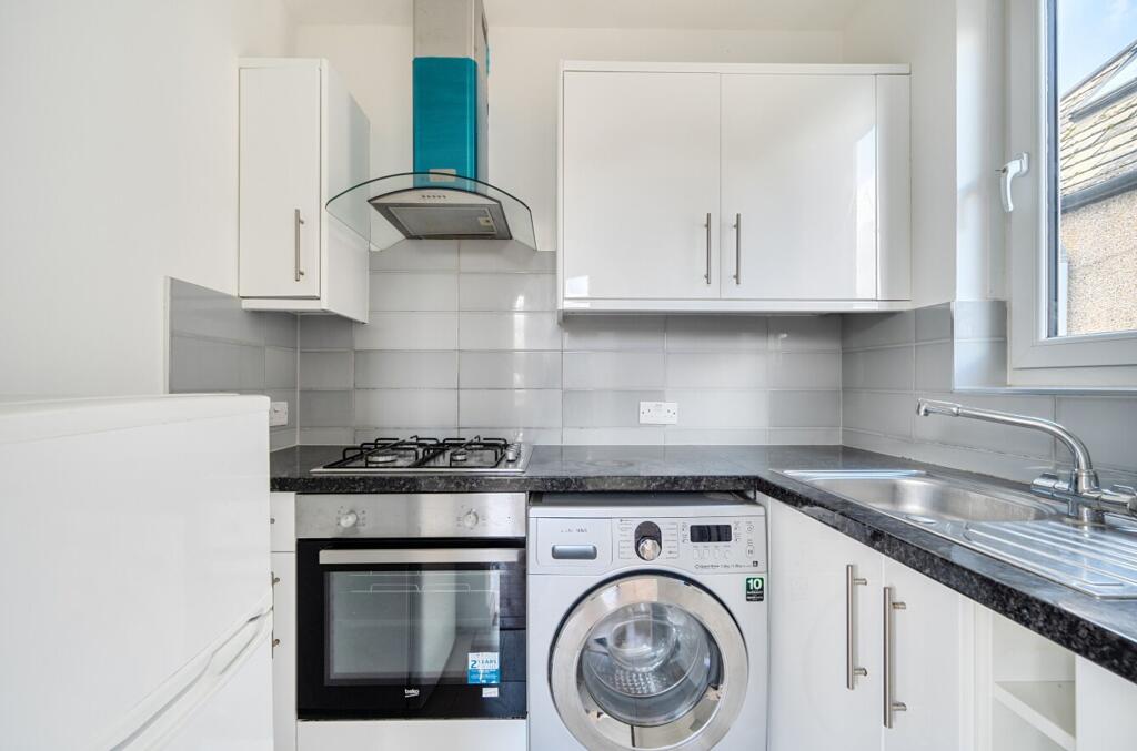 Apartment in London - View 4