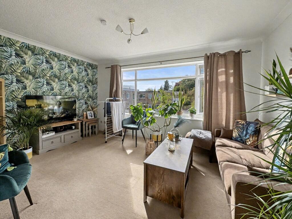 Dovehouse Close, Whitefield, M45 photo 3