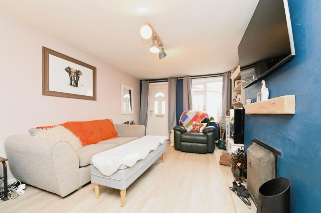 Norfolk Square, Downham Market photo 3