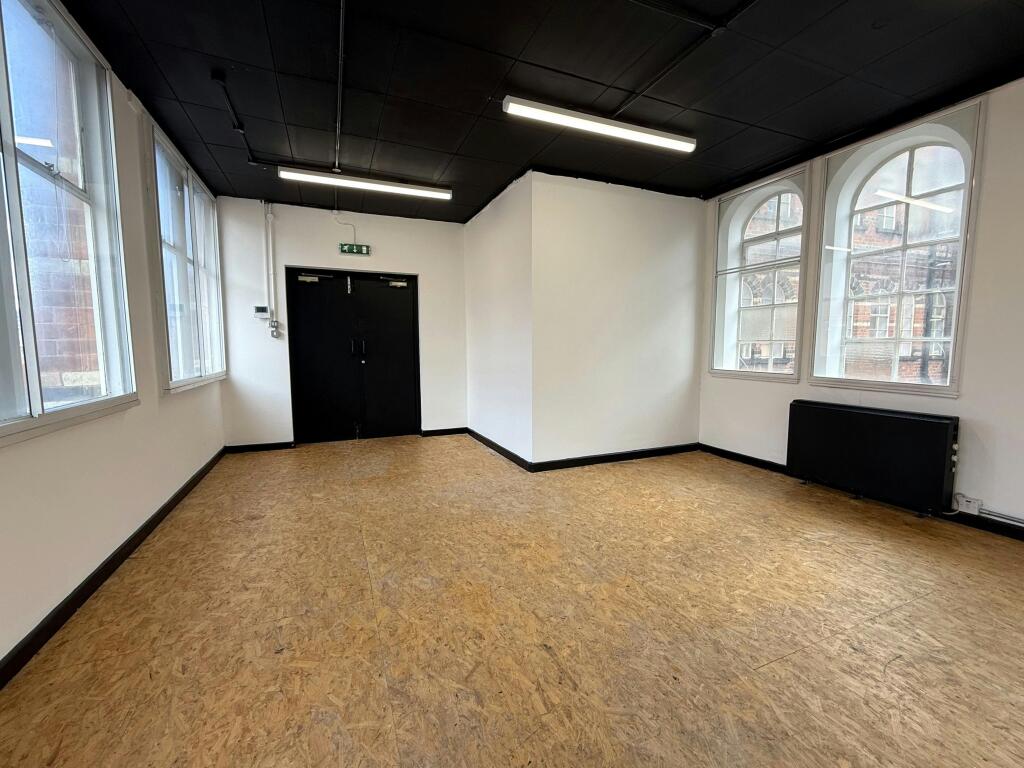 Photo 2.jpg