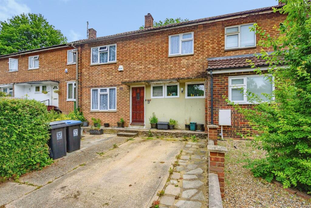 Main image of property: Barnacres Road, HEMEL HEMPSTEAD