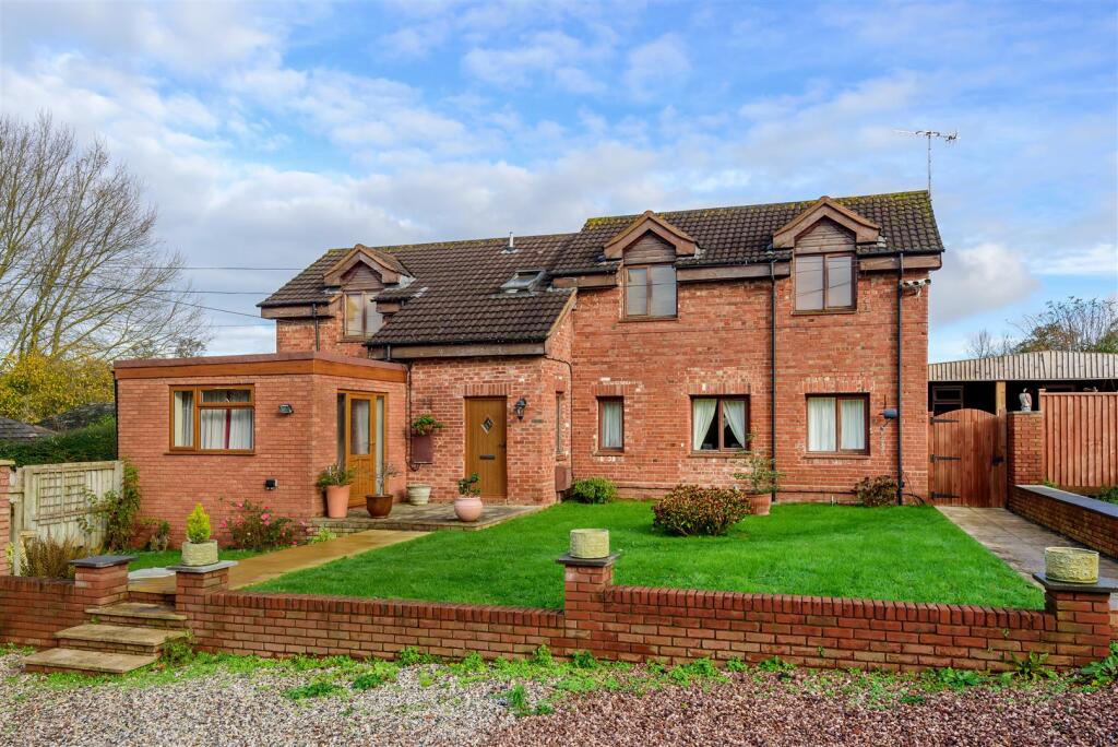 Main image of property: Exmouth Road, Lympstone, Exmouth