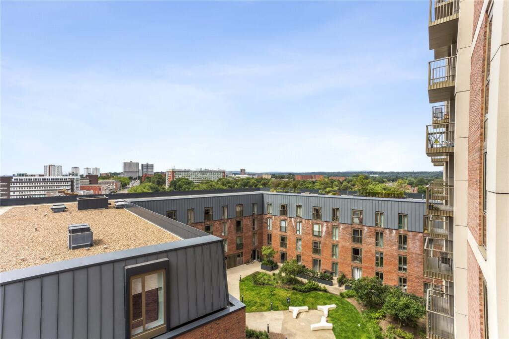 Local Crescent, 4 Hulme Street, Salford, Greater Manchester, M5 photo 3