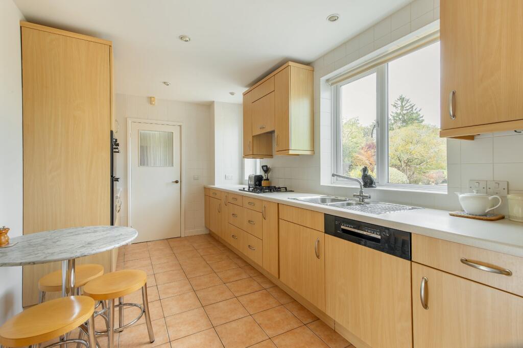 House in Cambridge, Trumpington - More