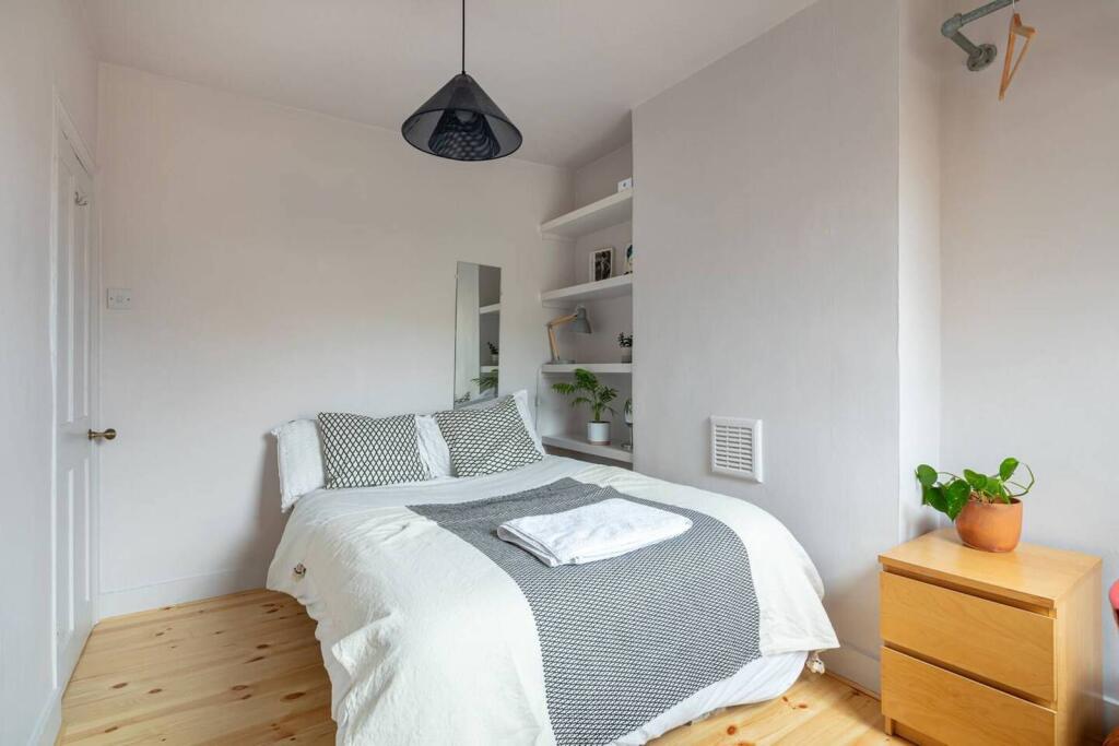 Main image of property: Bushberry Road, Victoria Park, London, E9