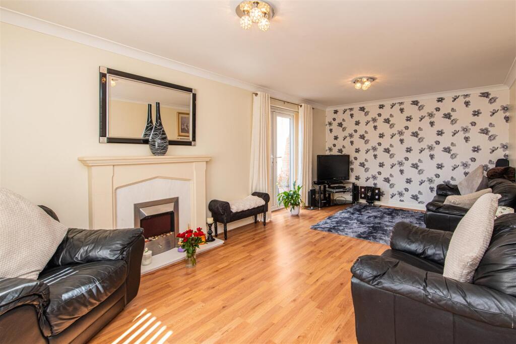 House in Corby, North Northamptonshire - View 3