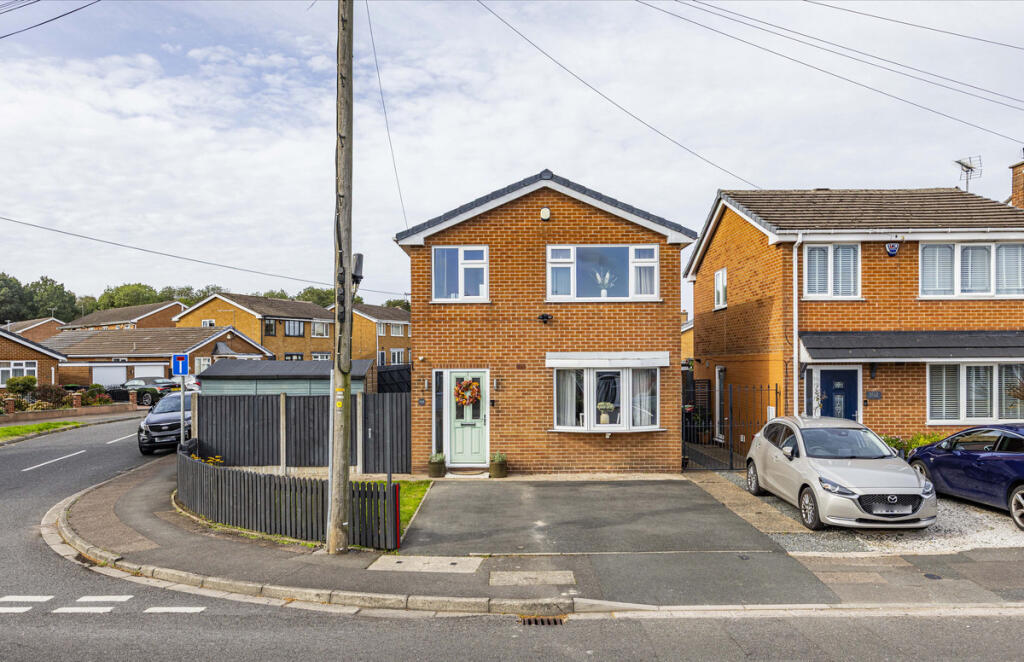 Main image of property: Polperro Way, Nottingham, NG15