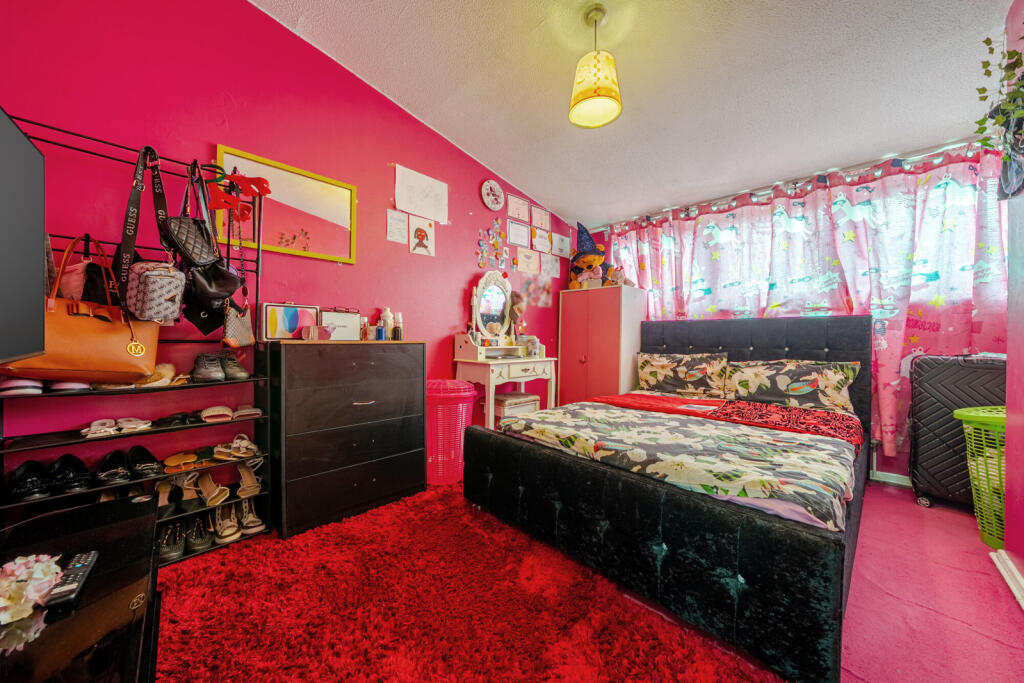 House in London - View 5