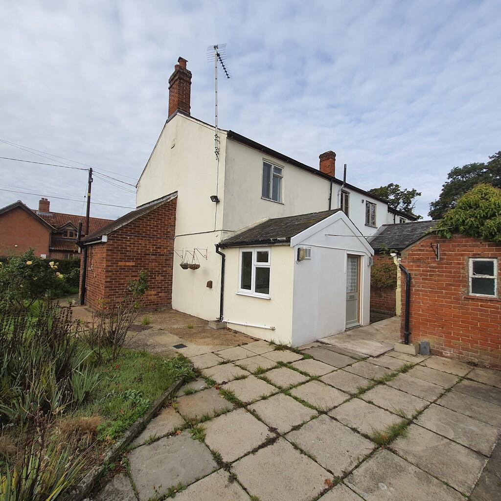 Main image of property: Fox Hill, St Cross South Elmham