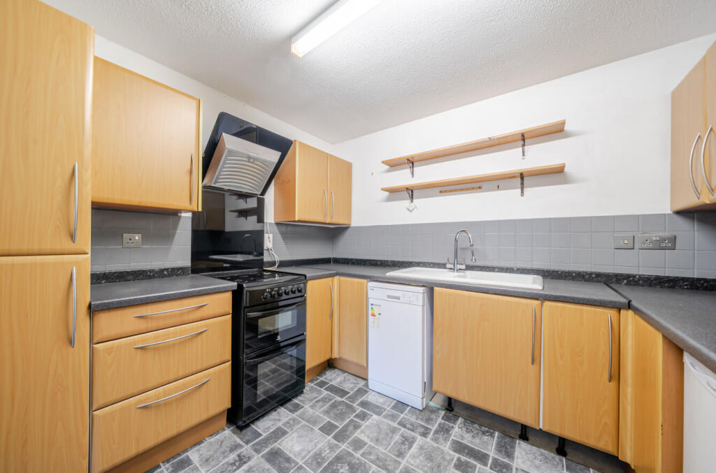 Apartment in Guildford - View 4