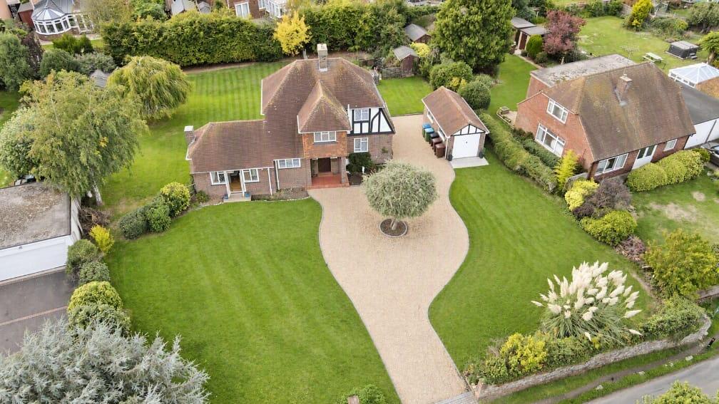 Main image of property: Orchard Cottage, Toddington Lane