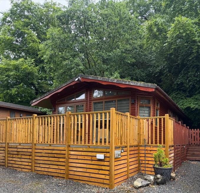 2-bed caravan on Fallbarrow Holiday Park, Rayrigg Road, Windermere, LA23 3DL, £165,000