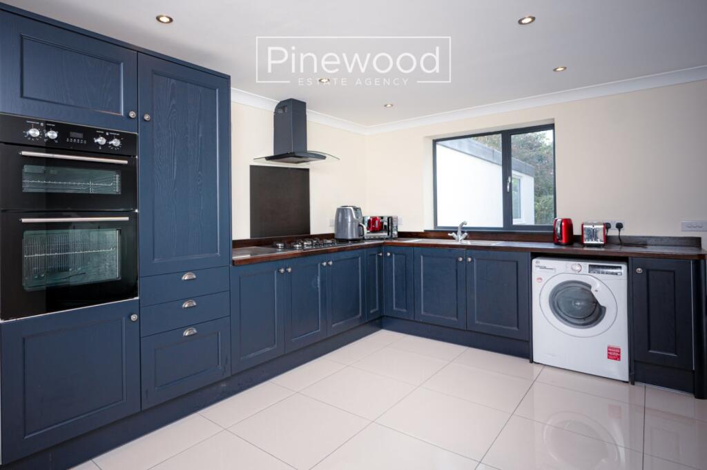 Sandy Lane, Higher Kinnerton, Chester, CH4 photo 3