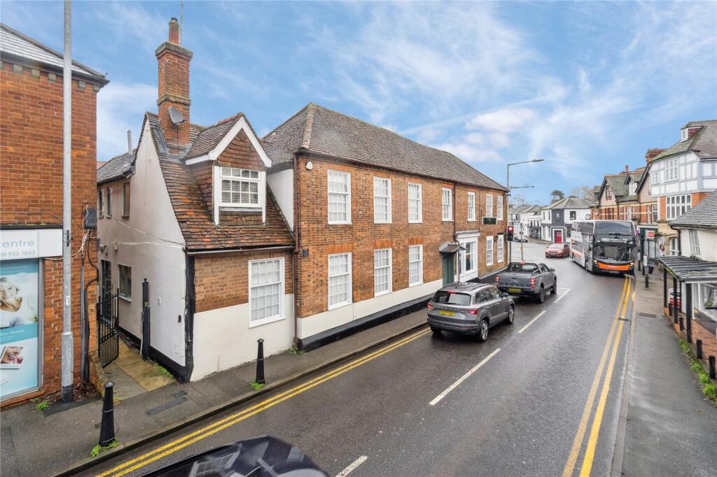 Main image of property: High Street, Twyford, Berkshire, RG10