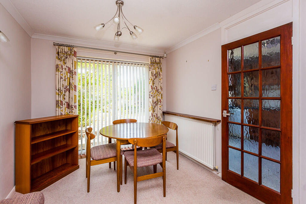 House in Rushden, North Northamptonshire - More