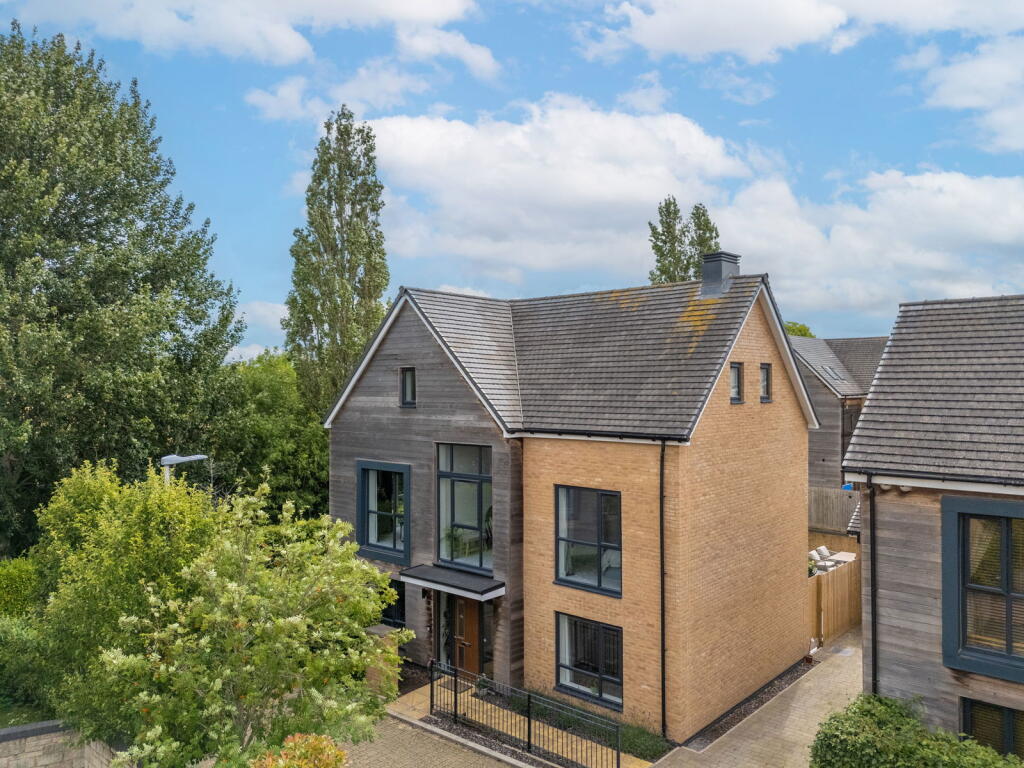 5-bed detached on Ormrod Grove, Locking, £595,000