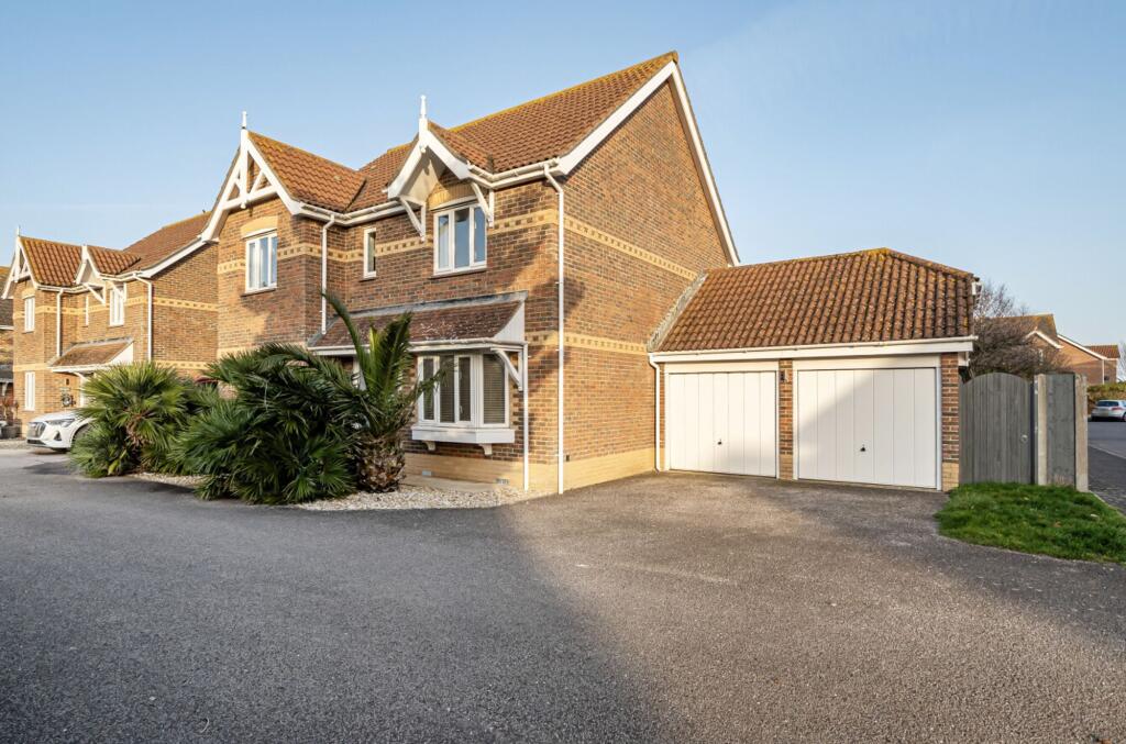 Main image of property: Beacon Drive, Selsey, PO20