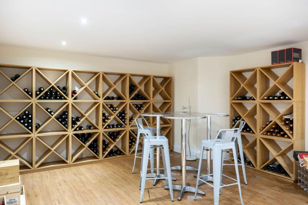 Additional image 23 of Plymouth Drive, Barnt Green, B45