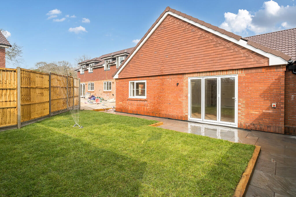 Main image of property: Hole Lane, Bentley