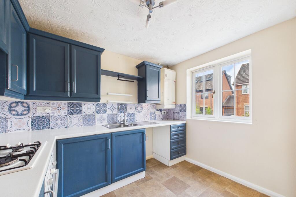 House in Towcester, West Northamptonshire - View 5