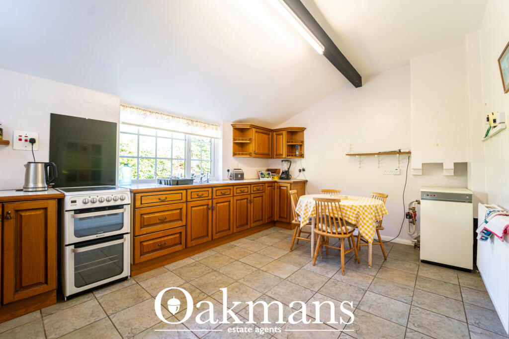 House in Redditch, Hunt End - View 4