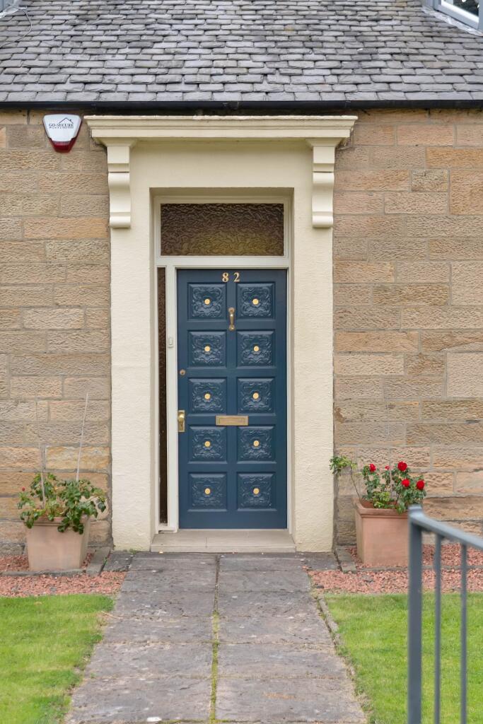 House in East Calder, Calderwood - View 5