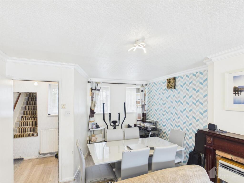 Apartment in Harlow, Essex - View 3