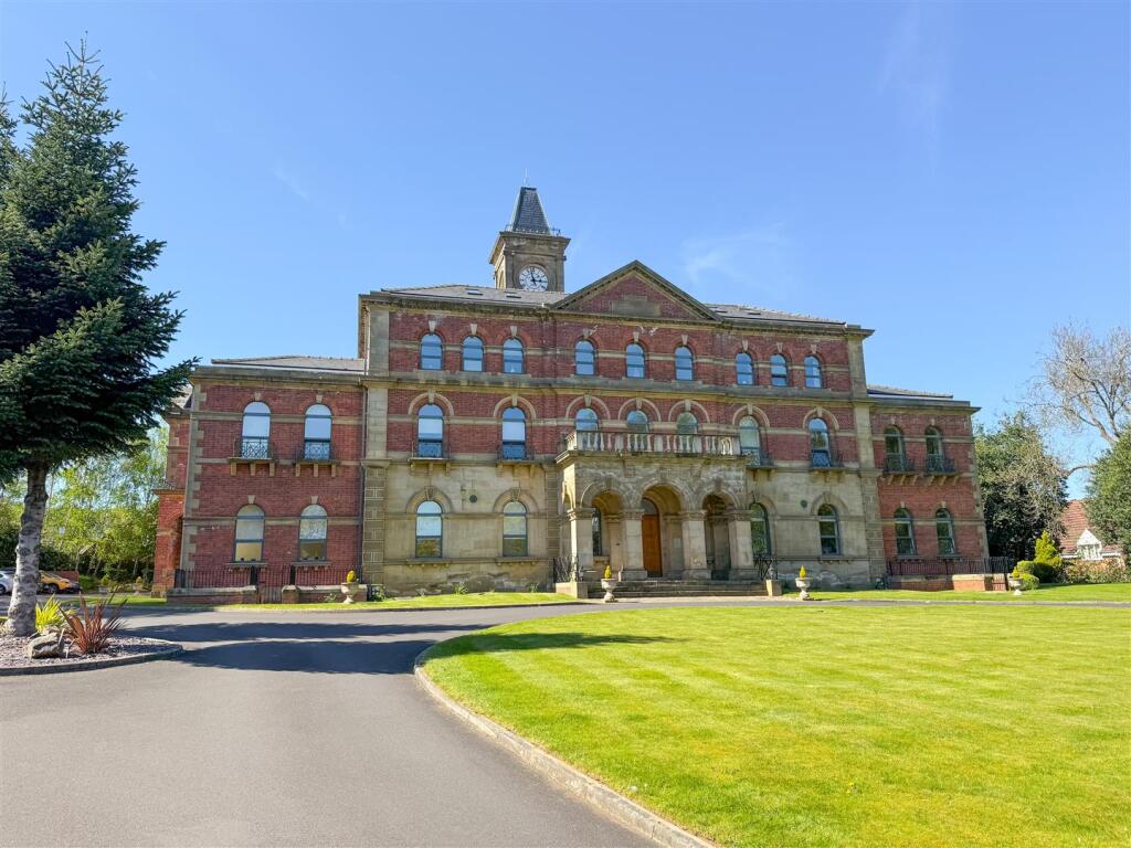 Main image of property: Middlewood Lodge, Middlewood Rise, S6