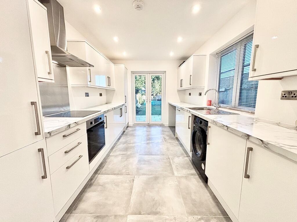Main image of property: Kings Road, Romford, RM1