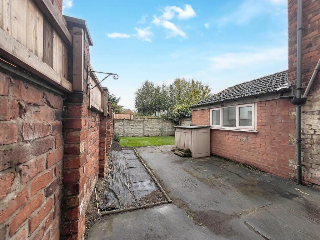 House in Sefton, Liverpool City Region - More