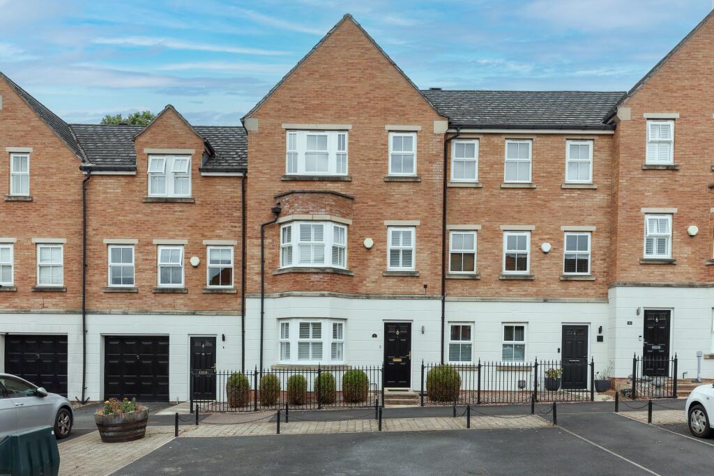 Main image of property: Pinders Square, Wakefield, WF1