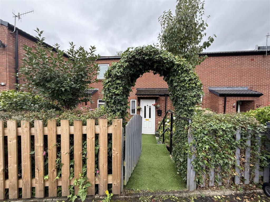Main image of property: Woodside Street, Carrbrook, Stalybridge