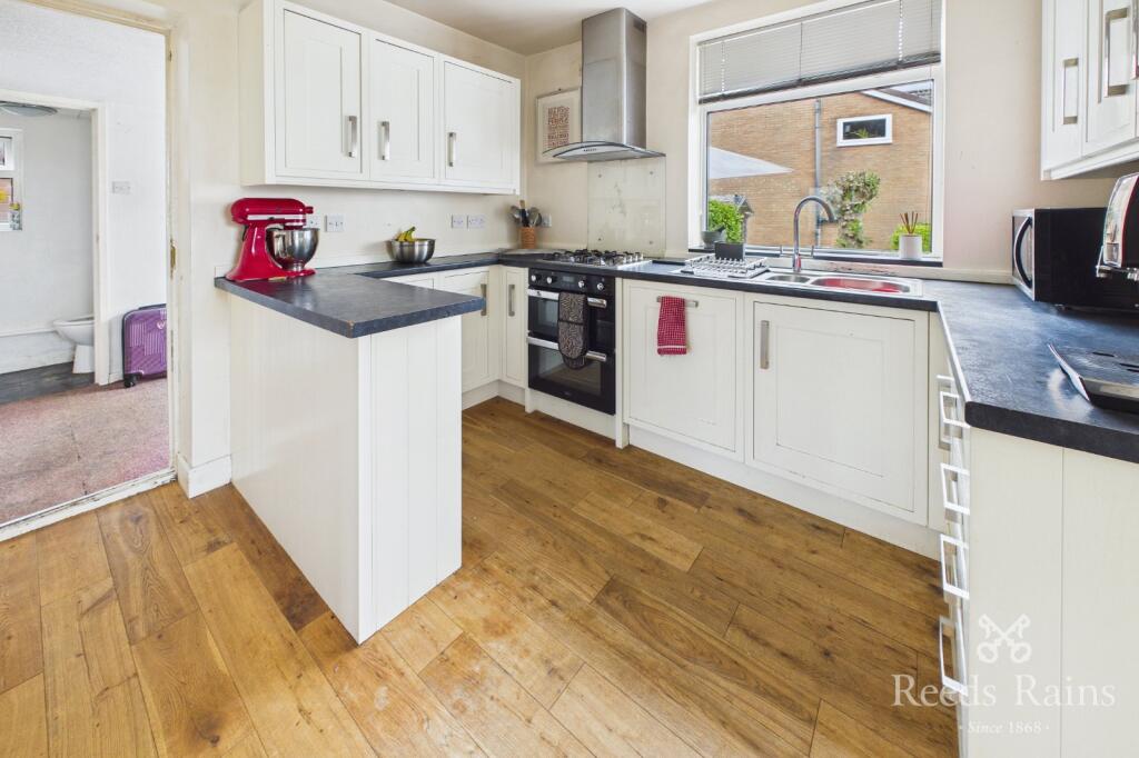 Salisbury Road, Scholes, Cleckheaton, West Yorkshire, BD19 photo 5