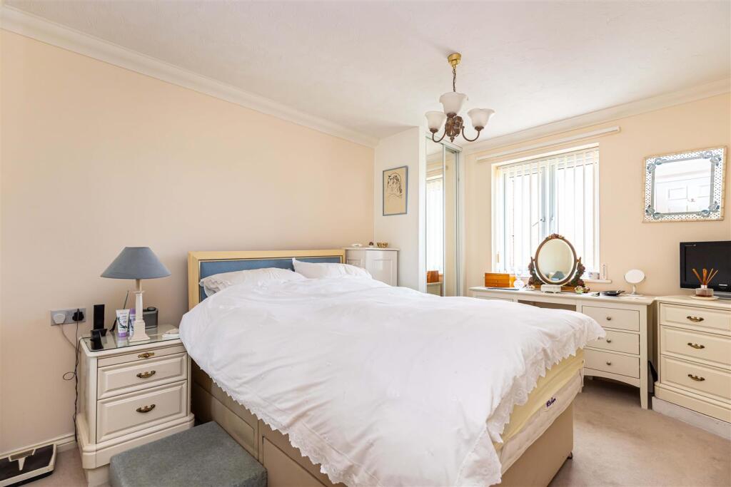 Poole Road, Bournemouth - View 4