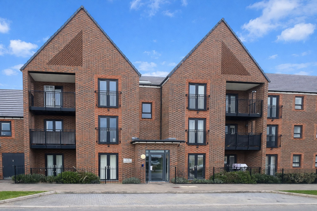 Main image of property: Kingsbrook Basin, Broughton, HP22