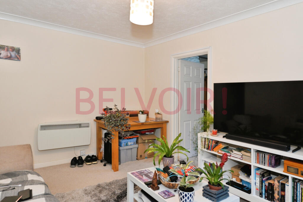 Apartment in Southampton - View 3