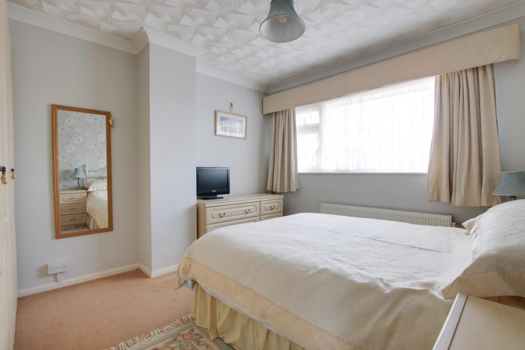 House in Fareham, Hill Park - More