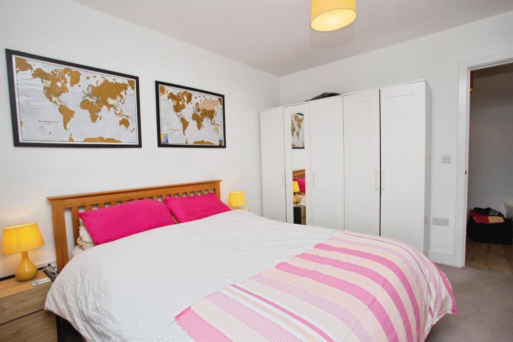 Apartment in London - View 4