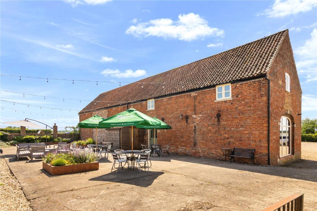 Lincoln Road, Market Rasen, Lincolnshire, LN8 photo 4