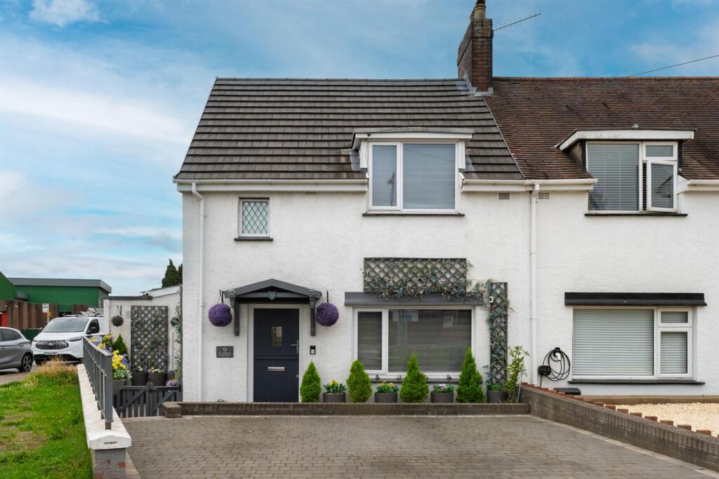 House in Newport - View 5
