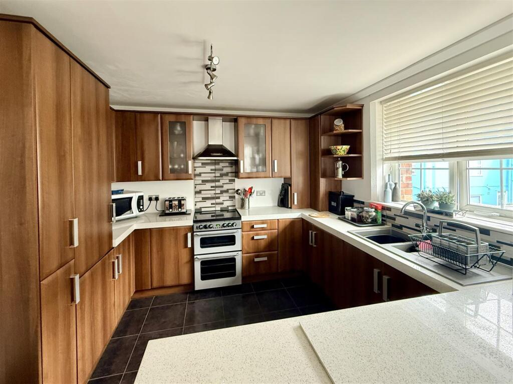 House in Plymouth, Cattedown - View 3