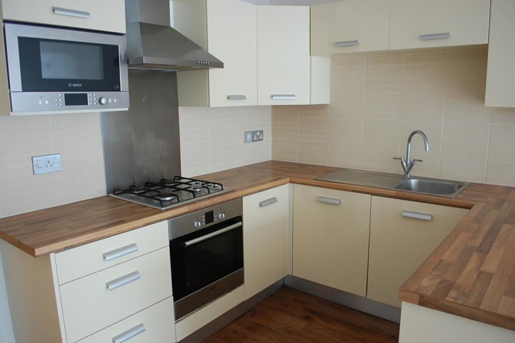Apartment in Oldham - View 4