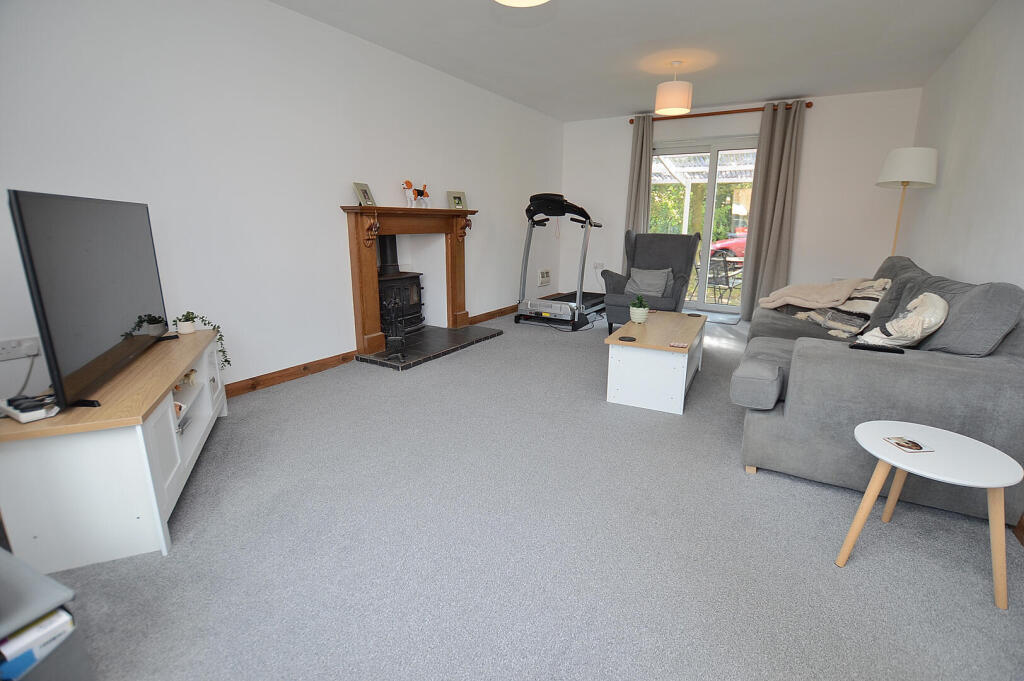 26 Stenner Road, Coningsby photo 2