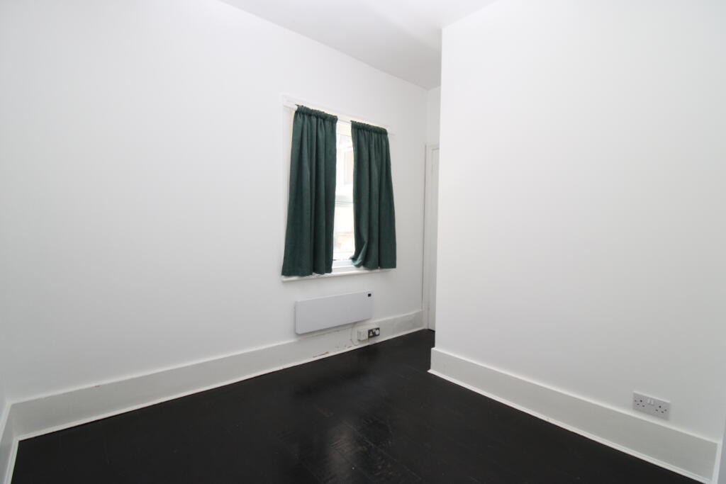 Apartment in Brighton, Round Hill - View 4