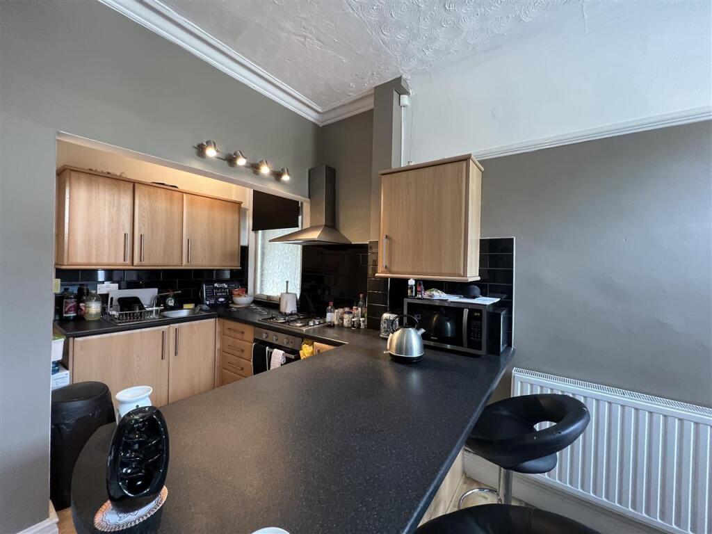 House in Bradford, Pickles Hill, Slack Side - View 5
